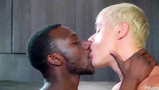 Bleached Twink Alan Swallows Parker Paynes Massive BBC in Intense Anal Threeway