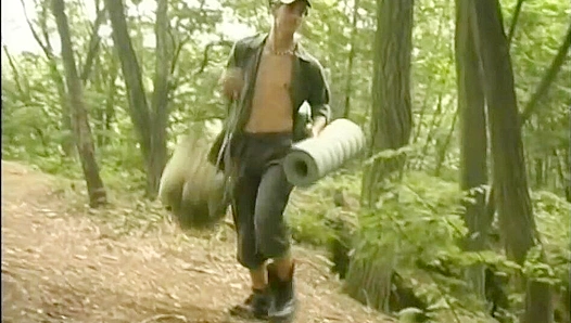 Steamy Park Play: Tomas Goes Raw and Wild on Eugens Tight Hole - Gay XXX
