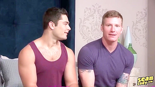 Intense Steamy Buttsex: Muscular Hunk Tanner Davids Powerful Anal Threeway with David Go