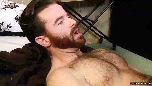 Brendans Balls Deep Pound as Muscular Roman Fills Him Up – IconMale