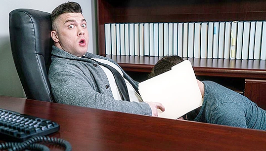 Lawyers Secret Life: Boston Stud Gets Plowed in Raw Anal Threeway