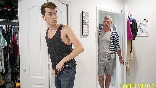 Steamy Twin Rendezvous: Daddy Oaks Claims Landon Alexs Holes in Rough Gay Anal Threesome