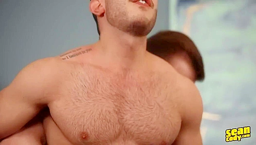Manny Clyde Goes Wild: Raw Passion Ignites Explosive Bareback Orgasm on SeanCody