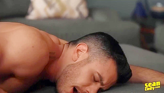Manny Clyde Goes Wild: Raw Passion Ignites Explosive Bareback Orgasm on SeanCody