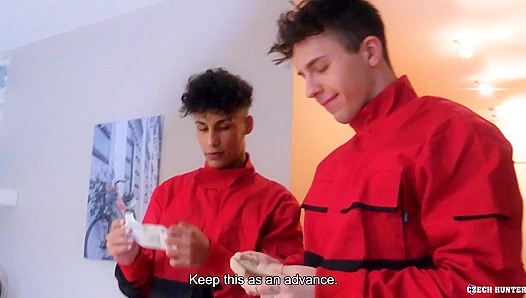 Hardhatted Men Heat Up on Site: Power Tool Fuck Session Unleashes Hidden Desire – XXXGay