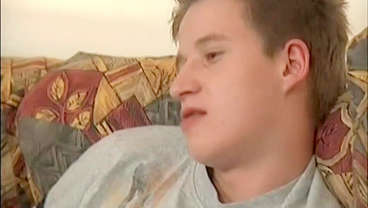 Camerons Raw Ride: Hung Stud Takes Him Deep in Flesh-Hot Threesome