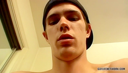 Jacob Craves Cains Throbbing, Veiny Shaft - Quick Blow Job Frenzy at BeddableBoys