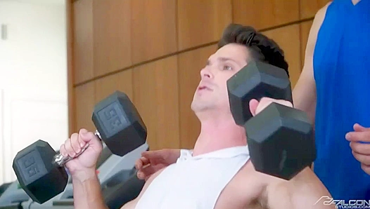 Steamy Showdown at the Gym: Nikko Russo Devin Franco Go Head-to-Head in Raw, Manly Oral –
