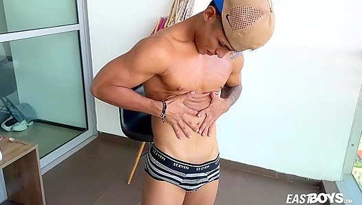 Cris Vega Wins a Delicious Blowjob from His Sexy Prize – EastBoys