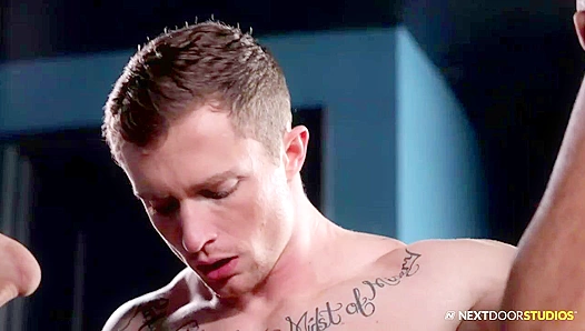 Steamy NextDoor Audition: Beefy Muscle Hunk Takes on Intense Facial Exam