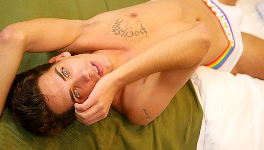Steamy Audition Sizzles into Unforgettable Gay Hookup – Explicit Tyler Scott Scenes