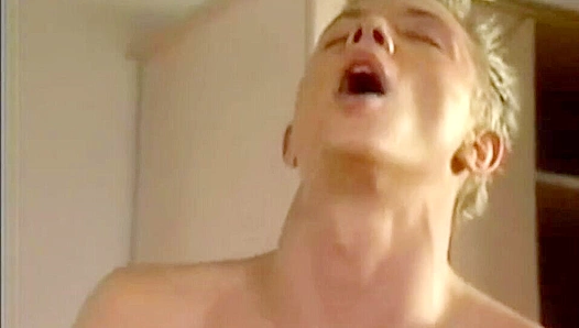 Steamy Boys Bash: Pietro and Gerrys Sizzling Hookup at the Rager