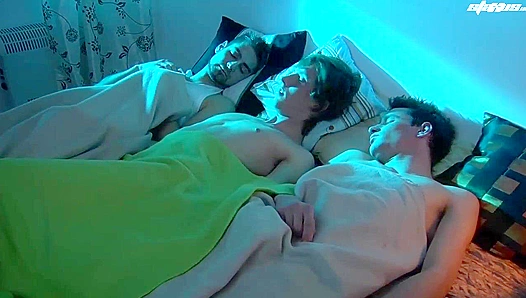 Double Dicked Delight: Adam Hart Deepthroats Tod Garners Huge Load – GayXXX