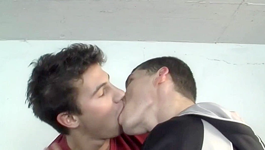 Cley Ozzborn Max Fondas Intense, Taboo Hookup – GayXXX