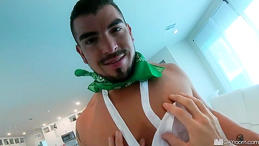 Igniting Passion: Jeremy Spreadums and Joel Somone Engage in Sizzling Gay Encounter – 18+