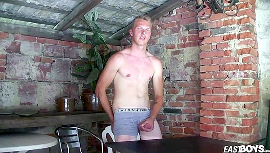 Davids Chiseled Abs Coat in Thick Spunk After Raging Orgasm – EastBoys