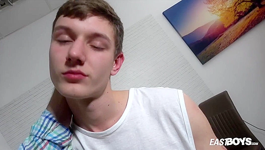 Darian Howells Scorching Solo Sesh Blasts Off into a Pulsating Cream Release – EastBoys