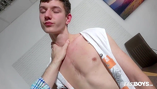 Darian Howells Scorching Solo Sesh Blasts Off into a Pulsating Cream Release – EastBoys