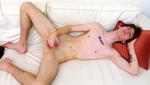 Inked Desire Ignited: Bens Veiny Shaft Ignites Feverish Lust – GayXXX 18+