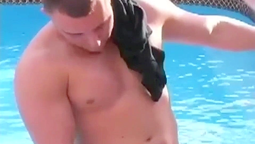 Sun-Kissed Anthonys Sultry Solo Ignites Feverish Group Throb – GayPornWave 18+