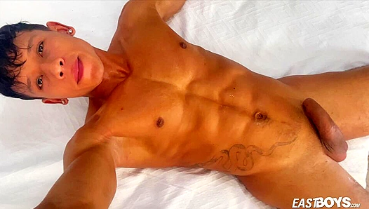 Damonds Dream Boy: Handsome Latino Teen Awaits Him - EastBoys 18+