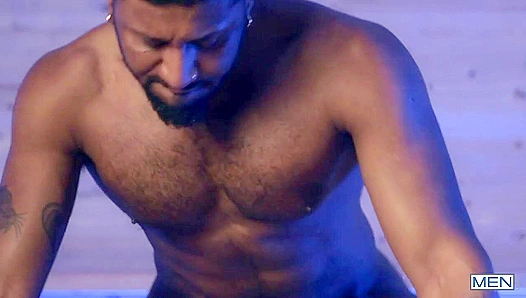 Sweaty Sauna Seduction: Braxton Mavericks Steamy Fuck Session – GayPornVault 18+