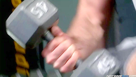 Post-Workout Endurance: Pauls Muscular Body Releases Its Steam - Sizzling 18+ Gay