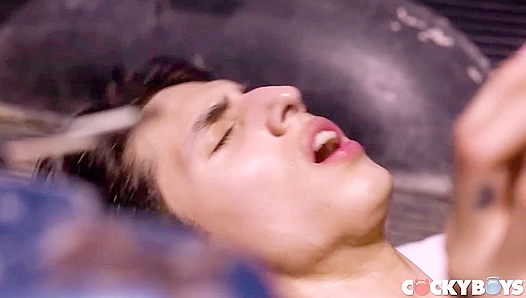 Angel Elias Daniel Evans Sizzle in a Steamy Outdoor Threesome