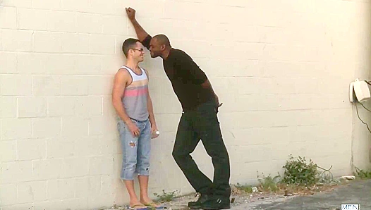 Diesel Washington Pounds Valentin Petrovs Squeezing Hole – Throes of Passion – TinyGays