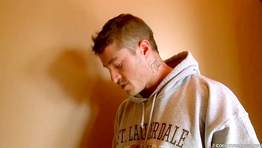 Codys Hairy Chest Heats Up into a Sizzling Solo Hand Job – 18+