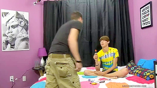 Max Elijahs Steamy Romp: Unleashing Wild Creampies on Tiny Twinks – LollipopTwinks 18+