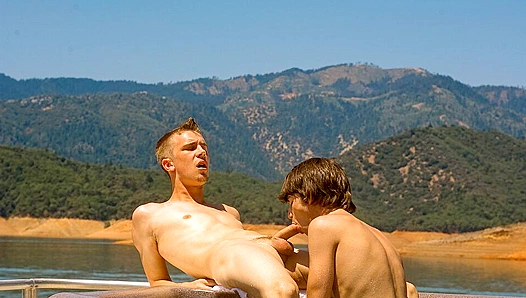 Sizzling Summer Cruise: Hunky Camden Atorians Steamy Yacht Encounters – Explicit Gay XXX