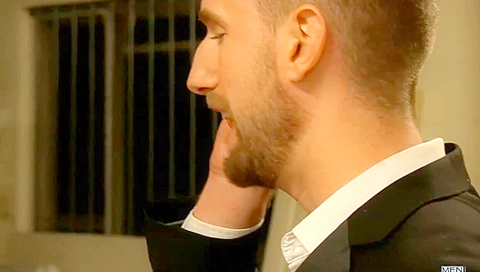 Steamy Gunpoint Gape: Paddy OBrien Faces Troy Daniels Thick Cock - MenOfUK