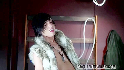 Bitten and Claimed Raw: Vampire Aidan Devours Innocent Twink Dustys Hole – Twinklight 18+
