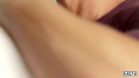 Steamy Hallway Sizzle: Daniels Folands Raw, Unbridled Lust – GaySexTitans