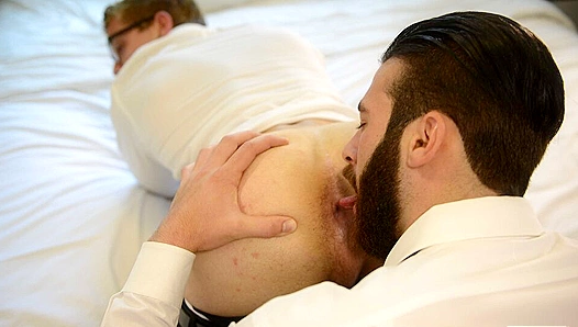 : Sizzling Office Encounter: Jarek Jay Austin Gets Turned On Hard by Colleagues Masculine