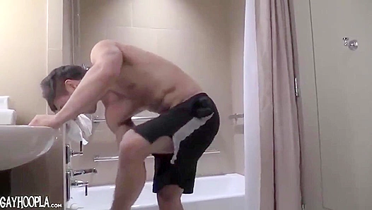 Zach Rodes Struts Naked, Showcases Thick Dicks Sexy Feet in Self-Pleasure – GayXXX
