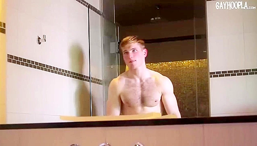 Aarons Sizzling Solo Ride Brings Him to Explosive Orgasmic Bliss