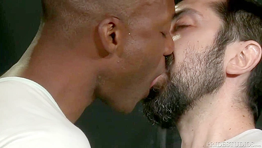 Steamy Rendezvous: Osiris Blade and Geoff Gregorios Intense Gay Threesome Adventure