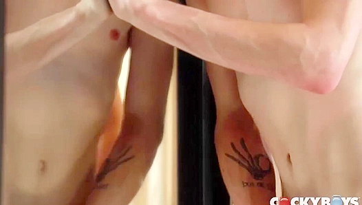 Kane Fox and Avery Jones Go Raw in CockyBoys Rumble