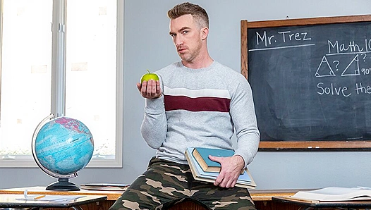 Steamy Study Session: Nick Fitt and Clark Davis Get Stuck into a Hot, Hard Fuck –