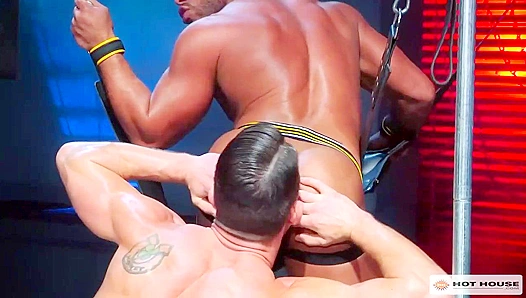 Steamy Heat Ignites as Micah Brandt Takes Ryan Roses Ass in a Raw, Thrilling Ride – 18+