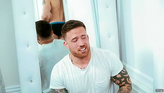 Straight Jordan Levine Tempted by Jeremy Spreadums Steamy Charm for a Naughty Gay Affair