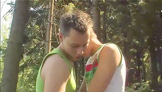 Kevin Maltbys Sizzling Solo: A Twinks Intense Exploration of Himself - GayXXX
