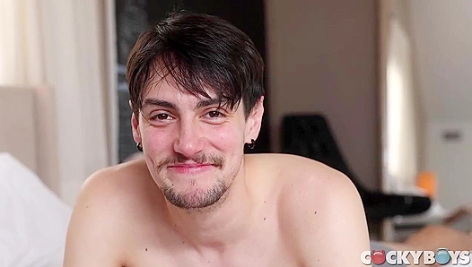 Horny Top-On-Top Action: Raw, Wild Anal Threeway with Collin, Merp, and Colten – TinyGays