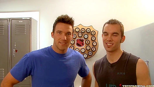 Steamy Studio Sessions: Trystan Dylans Intense Backroom Encounter – GayScene 18+