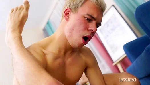 Max Royces Thick Shaft Fills Christian Hermes Tight Hole as He Moans in Pleasure – JAWKED