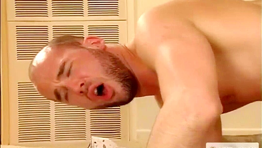 Vinnies Raw Desire Consumes Kai in Sultry Greenhouse Rendezvous – GayPornHaus 18+