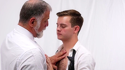 Steamy Rendezvous: Rick Kelson Ryan Russos Sizzle in Missionary Heat - GayPornHub 18+