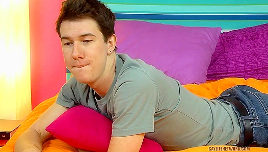 Dustin Hawthorne Dominates Adorable Lollipop Boys with Expert Top Moves – 18+